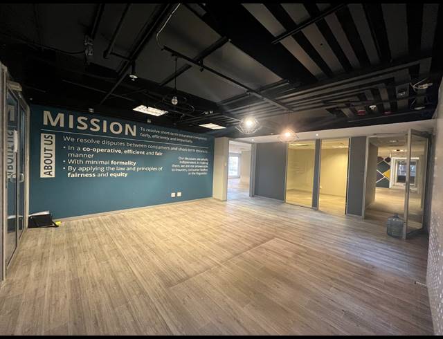 1,184M² OFFICE TO LET IN ROSEBANK
